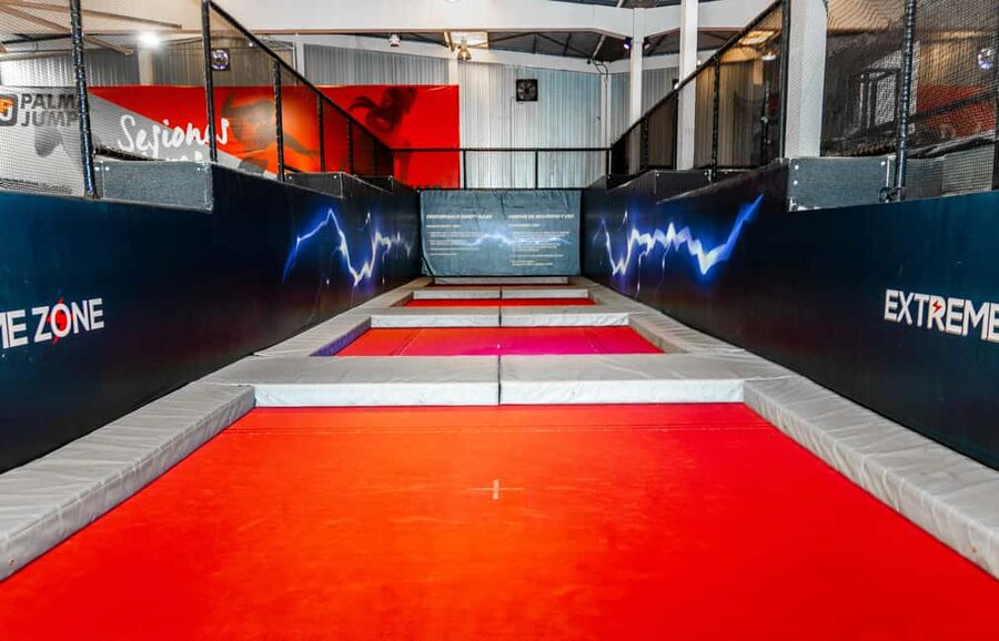 Palma de Mallorca: Palma Jump Trampoline Park Entry Ticket - Where Palma Jump is, and how it fits into a Mallorca day