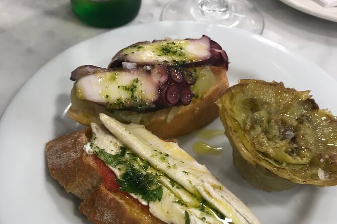 Palma de Mallorca: PRIVATE Local Food And Cathedral Experience - Practical tips so the tour feels smooth