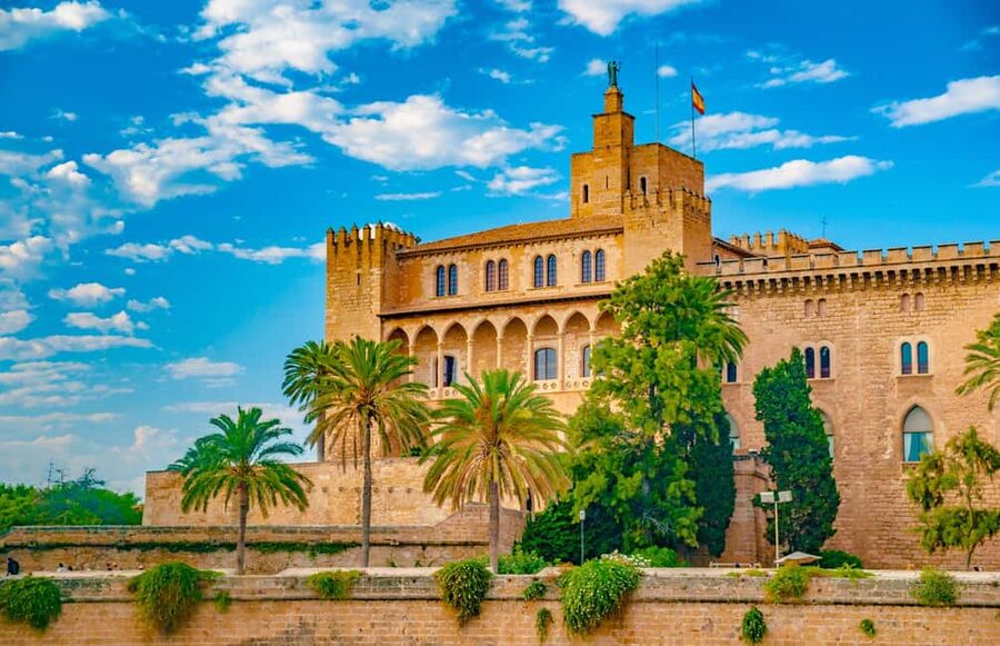 Palma de Mallorca: Private Walking Tour - Palma on foot, private and flexible meeting points