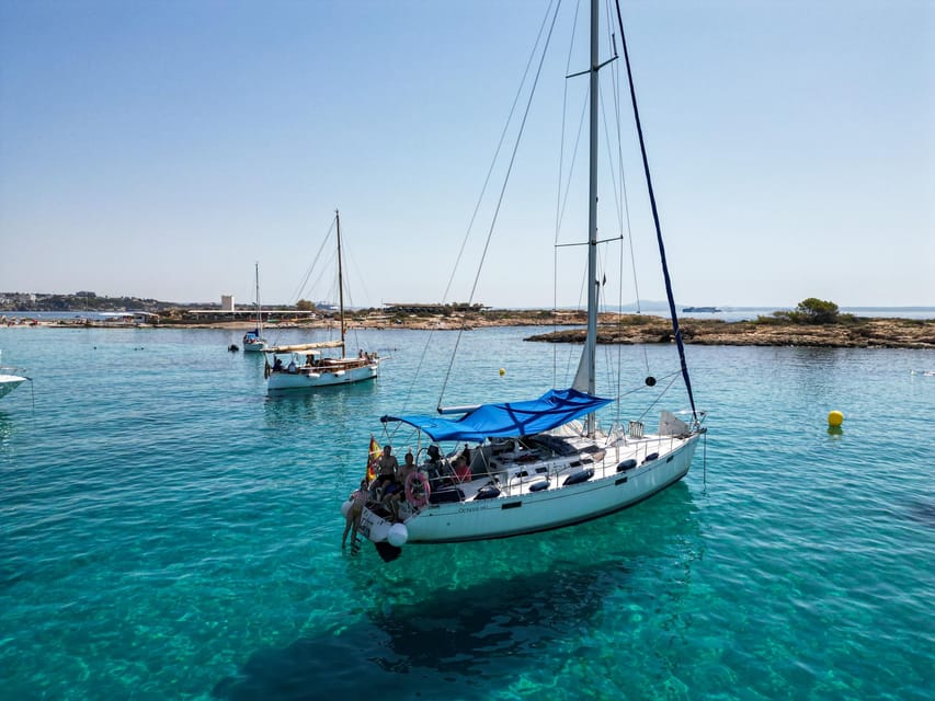 Palma de Mallorca: Sailing Boat Trip with Skipper & Tapas - Beneteau Oceanis 390 in Palma, with a pro skipper