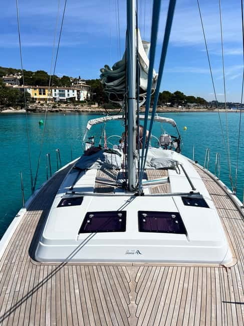 Palma de Mallorca: Sailing Tour with Drinks and Tapas - Who should book this Palma sailing tour?