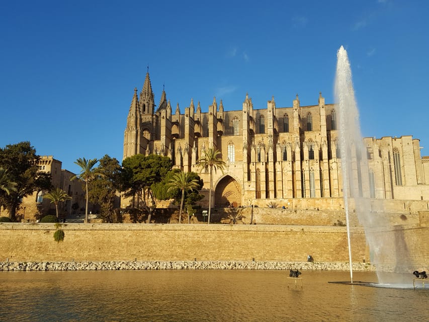PALMA DE MALLORCA & SOLLER MIT BAHN & STADTFÜHRUNG ab Palma - Price and value: $117 for guidance, rail, and the whole Sóller to Puerto story