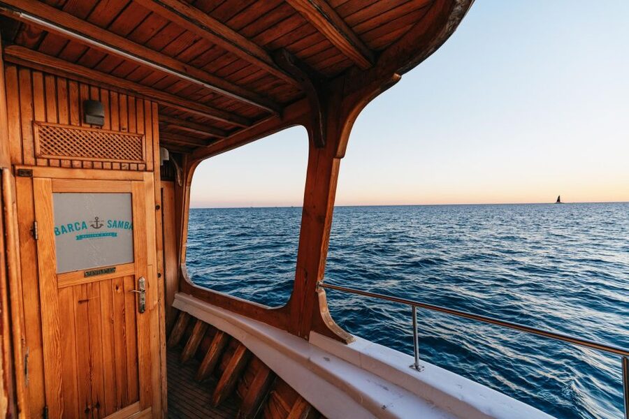Palma de Mallorca: Sunset Boat Tour - Swim Stop and Summer Dress Code: Pack Like It’s Beach Time