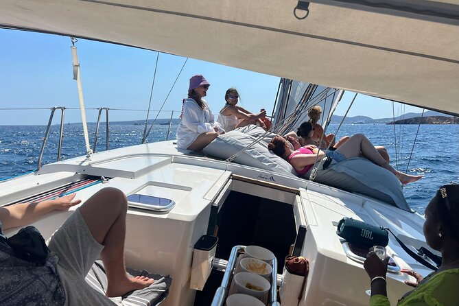 Palma de Mallorrca: Sailing tour with drinks, tapas & snorkeling. - Price and value: when you split it into a real day on the water