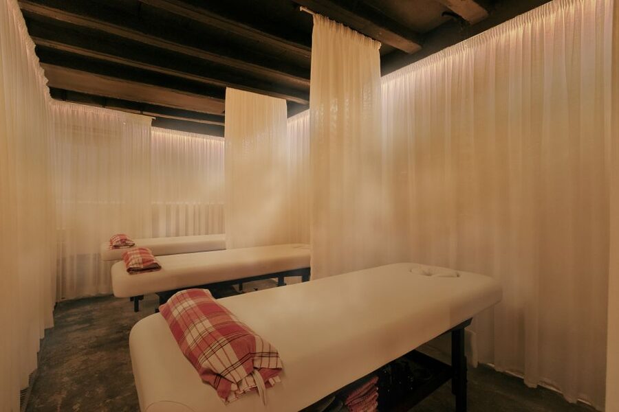 Palma: Hammam Al Àndalus Bath Session with Massage Options - Where the Hammam Al Ándalus Palma Experience Starts