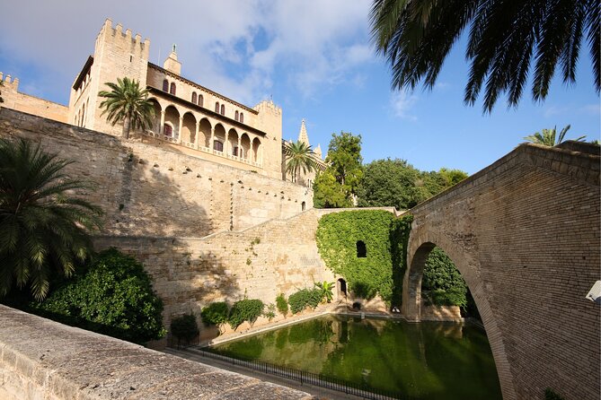 Palma Mallorca Scavenger Hunt & Highlights Self Guided Audio Tour - Getting Started at Train Sóller Station (And What to Double-Check)