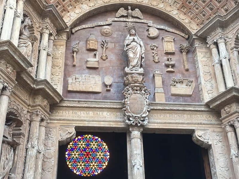Palma Old Town Insider Tour with visit of the Cathedral - Palma Cathedral (La Seu): Understanding Gaudi’s Impact