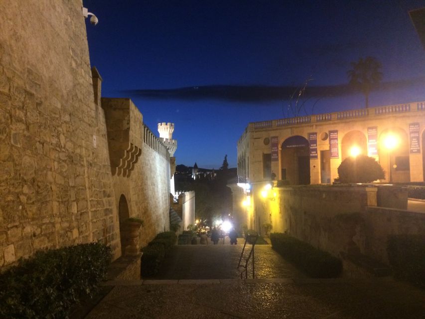 Palma Old Town Tour - Royal Palace of La Almudaina: power you can read on the street