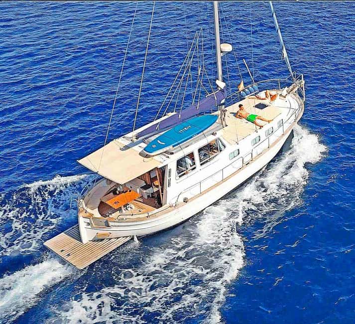 Palma: Private Classic Mallorcan Boat Tou - Practical tips: what to bring and how to make the day smoother