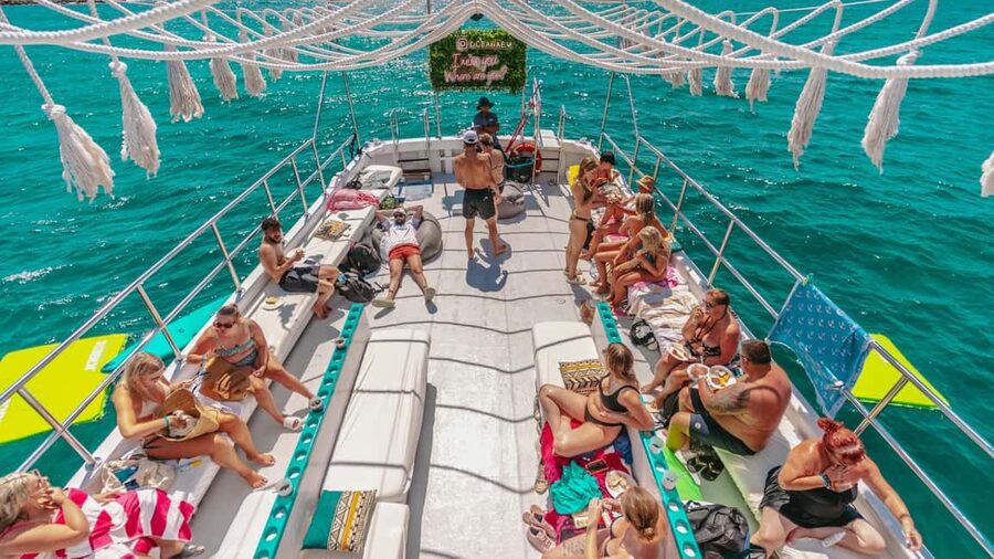 Palma: Punta Negra and Ses Illetes Boat Trip with Live Music - Should You Book This Palma Boat Trip?