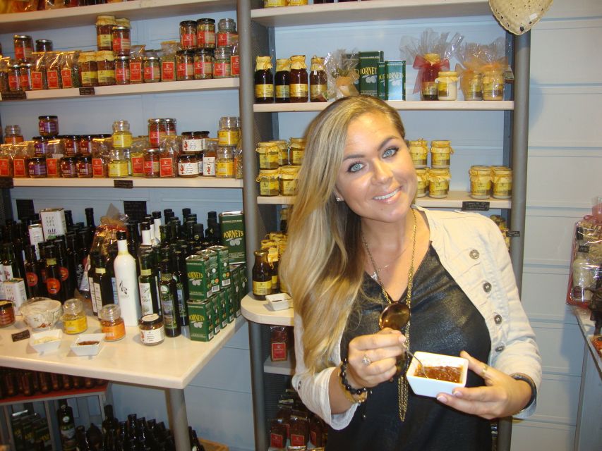 Palma Tour with Wine and Tapas Tasting - Cathedral, Artist Quarter, and Plaza España on Foot
