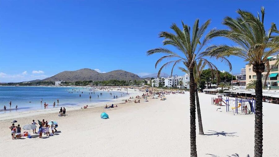 Port d'Alcudia: Yoga Pilates on the beach - Port d’Alcúdia Beach Yoga and Pilates: What You Get in One Hour