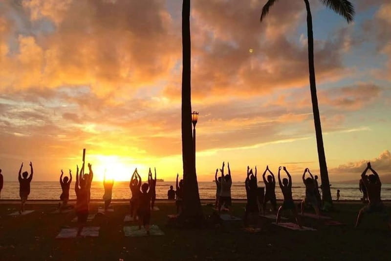 Port d'Alcudia: Yoga Pilates on the beach - Paquita’s Deep Breathing Start: How the Session Sets the Tone