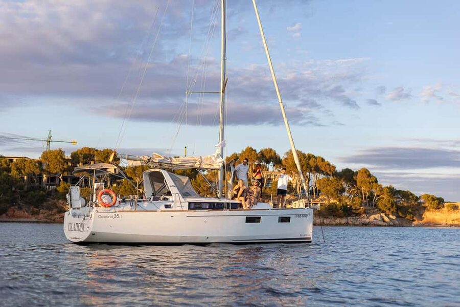 Private and exclusive sailboat in and around the Bay of Palma - Celebrating on a Charter: The Cozy, Private-Moment Factor