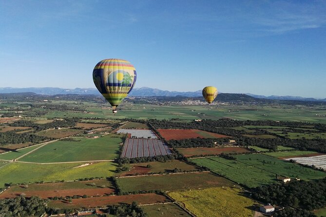Private Balloon Flight Over Mallorca for Two People - Takeoff, setup, and why you might actually want to help