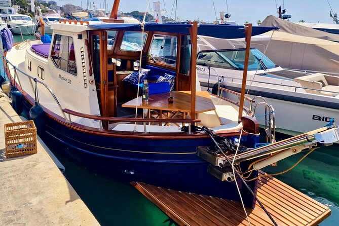 Private Charter Boat Tour in Mallorca - On-Board Comfort: Towels, Paddle Boards, Snorkel Masks, and More