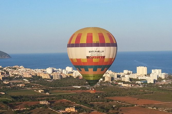Private Hot Air Balloon Ride in Mallorca with Champagne and Snacks - Champagne and tapas at altitude, not as a gimmick