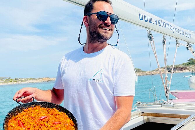 Private sailing with Paella and Tapas in Palma - Palma Bay by Private Sailboat: Quiet Views, Real Sea Time