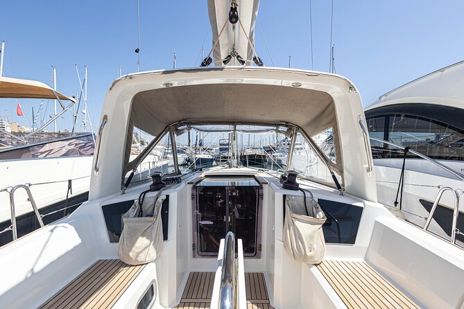Private sailing yacht by the Bay of Palma and nearby coves - Bay of Palma Coves and Snorkeling: How to Get the Most From Anchors