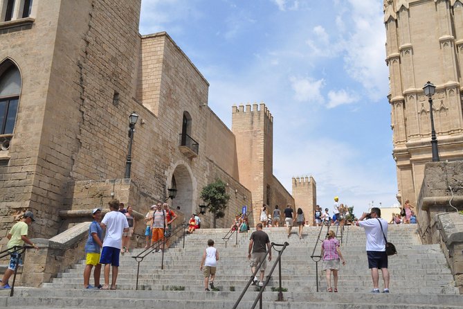 Private Shore Excursion to Valldemossa and Palma de Mallorca - Food break: do not plan your whole day around tapas
