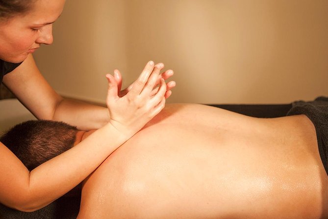 Romantic couple massage + SPA entry and private jacuzzi with cava - The 20-minute private jacuzzi with cava or tea