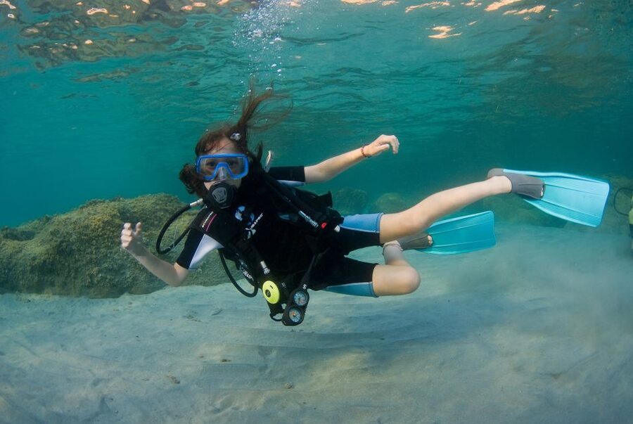 Santa Ponsa: Try Scuba Diving in a Marine Reserve - Underwater at up to 6 meters in a protected marine reserve