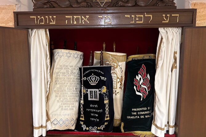 Secrets of Jewish Majorca - Full Day Experience - Meeting at Plaça de Cort, then getting your bearings fast