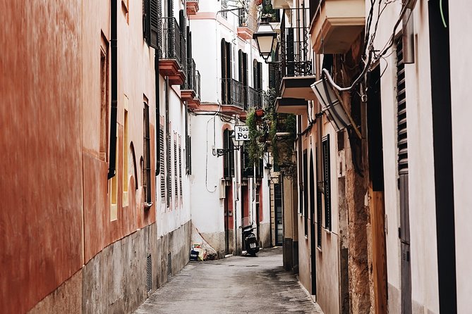Self-Guided Audio Tour - The Legends of Palma - A self-paced Palma walk that stays focused