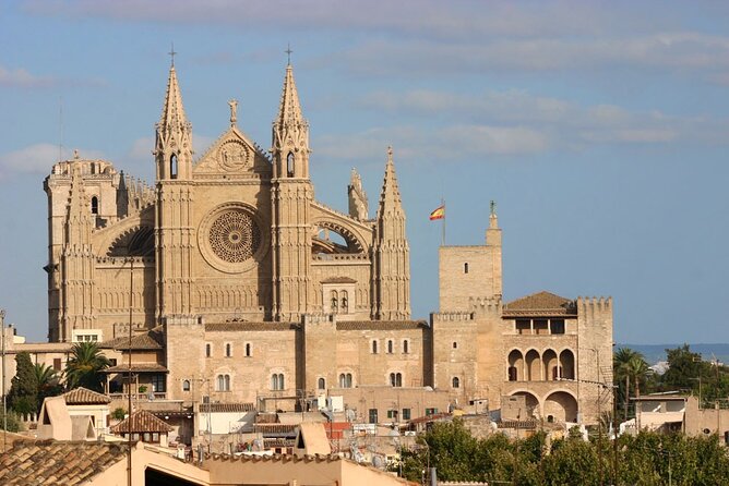 Self-Guided Audio Tour - The Legends of Palma - The Royal Palace story, Arabian fort origins, and key squares