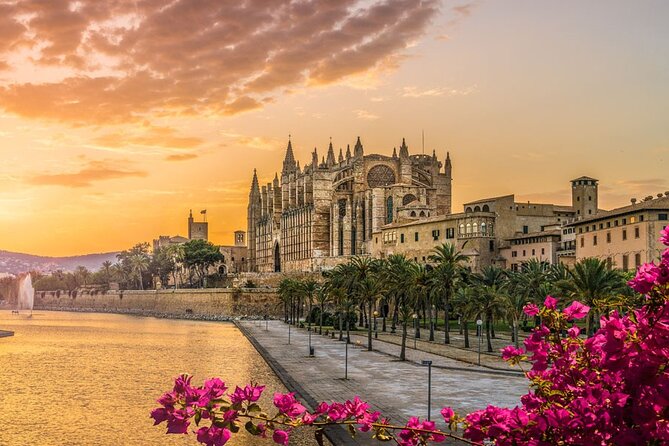 Self-Guided Audio Tour - The Legends of Palma - A church stop plus Santa Clara Monastery: the quiet drama of legends