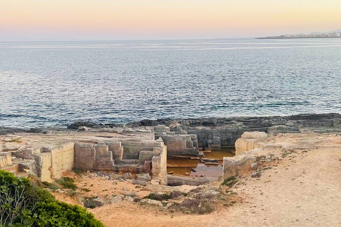 Self-guided Walking Tour and Outdoor Escape Game in Cala Millor, in German - Language matters: German instructions throughout