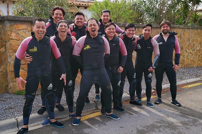 Small-Group Cliff Jumping Experience in Mallorca - Who should book this cliff jumping day in Mallorca