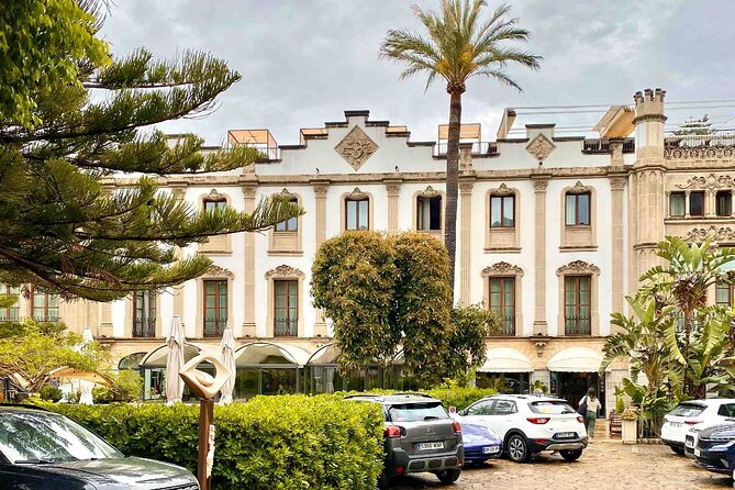 Soller’s Secret Stories: An Audio Tour by Travel Author - The station art stops: Sala Picasso and Sala Miró