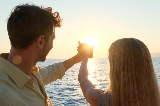 Sunset Sailing Catamaran with BBQ along the Coasts of Mallorca - A 3-hour Mallorca sunset you can actually relax on