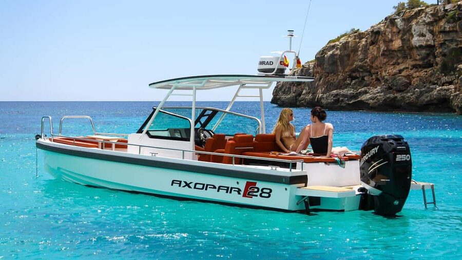 Tour: All-inclusive boat trip around Mallorca - Cala Fornells swimming hour, built for white sand and turquoise water