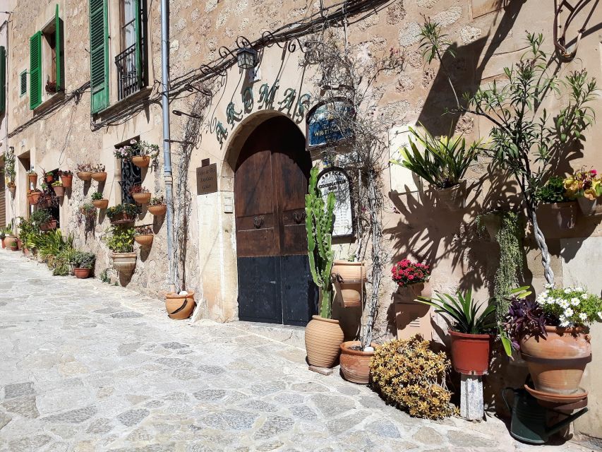 Tramuntana Small Group Tour - Soller, Deiá, Valldemossa - Valldemossa and Chopin’s monastery story