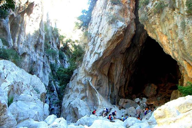 Trekking Torrent de Pareis - Stop 1: Escorca and the build-up to the wild part
