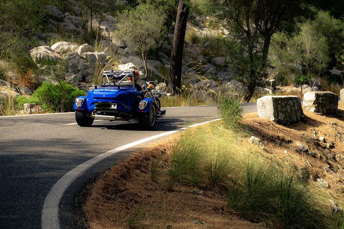 Unique V8 Trike Tour to the Tramuntana Mountains min2 max.4 Pers - The Beverly Hills stretch and the fun of noticing contrasts