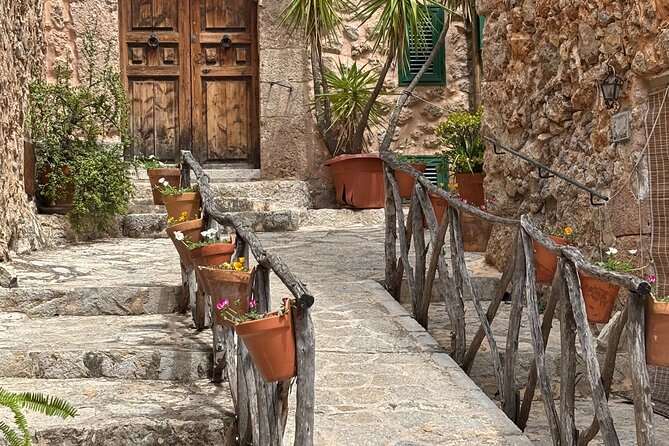 Valldemossa Tour and its Most Beautiful Viewpoints Easy Hike - How Easy Is This Hike, Really? Rocky Bits and Footwear