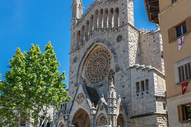 Visit to Sóller and Valldemossa - Son Marroig Viewpoint: The Sa Foradada Photo Moment