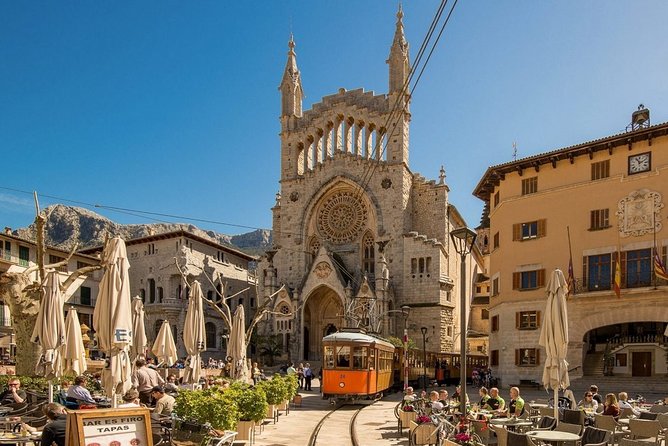 Visit two of the most beautiful villages of Mallorca on a private tour - Why this private Mallorca route works for your day