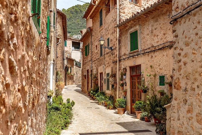 Visit two of the most beautiful villages of Mallorca on a private tour - Price and value: is $754 per person worth it?