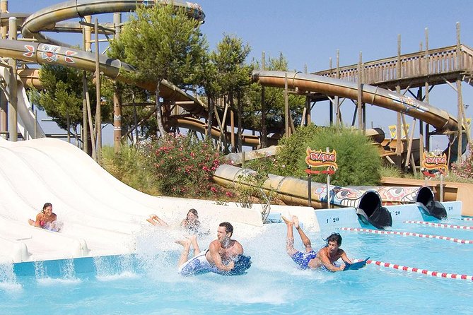 Western Water Park, Entrance tickets - Entering the park smoothly: tickets, gates, and the phone vs paper question