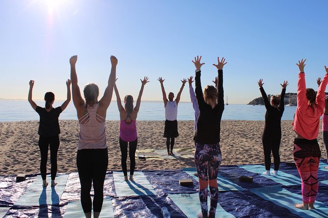 Yoga and Brunch on the beach - Beach yoga in Palmanova, Mallorca, that ends with brunch
